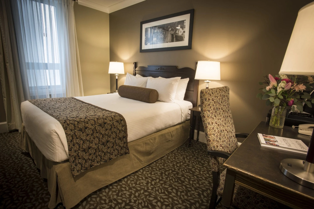 Hume Hotel & Spa