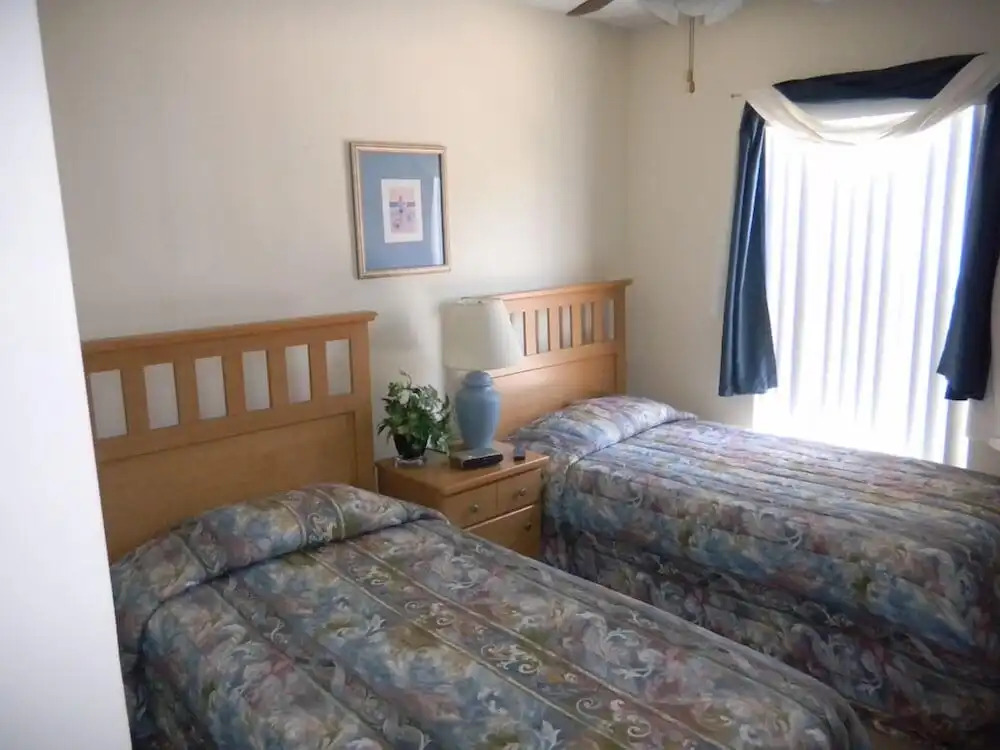 Ov2644 - Emerald Island - 3 Bed 2.5 Baths Townhome