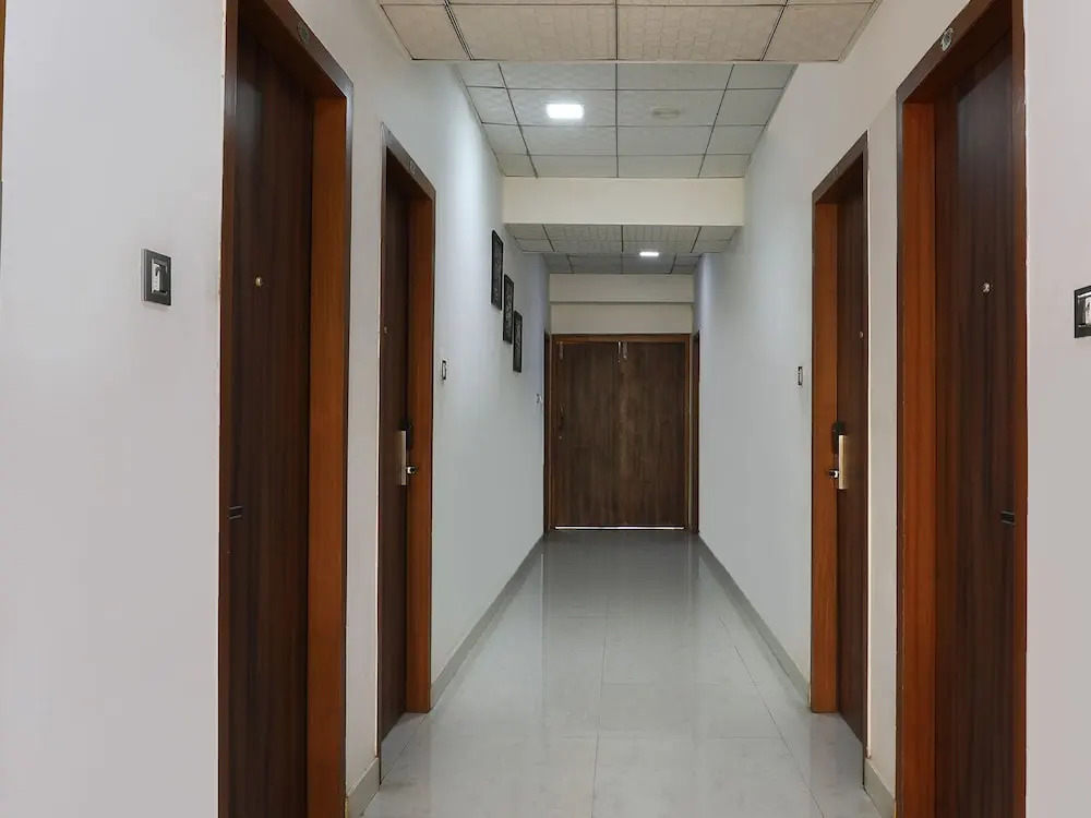 OYO 986 Hotel Akhand Homes