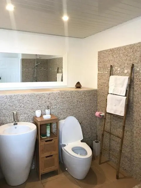 Gite Grenadille Martinique piscine privée, résidence naturiste