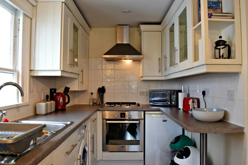 2 Bedroom Flat in Battersea Near Clapham Common