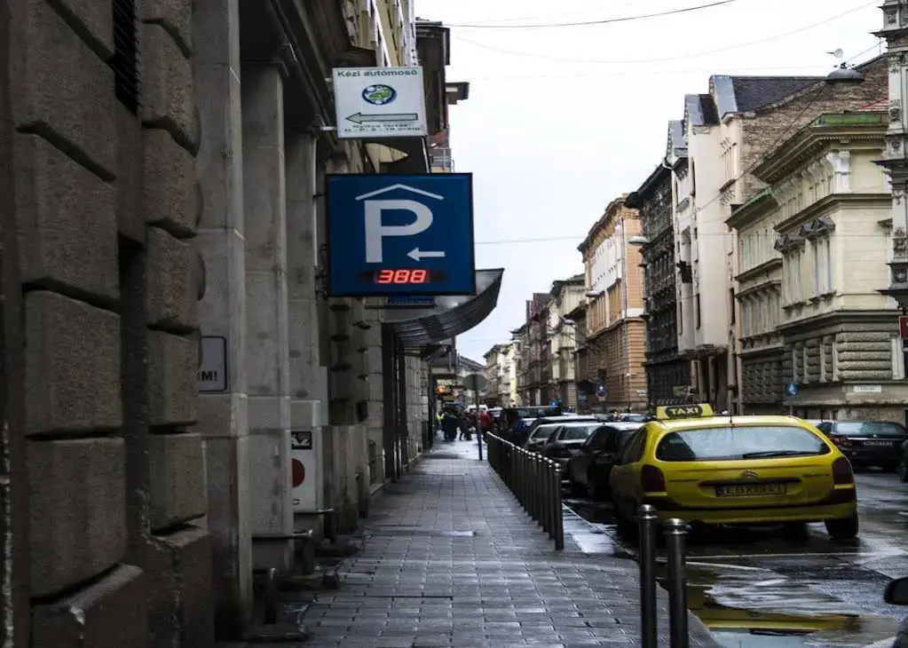 Panzió Apartments