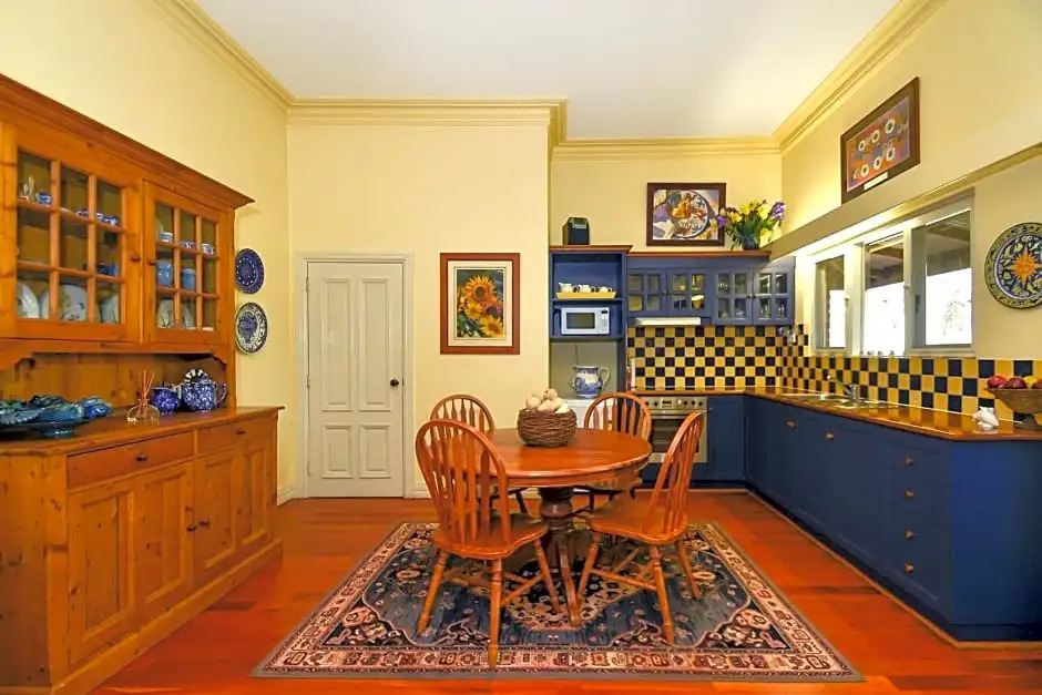 Ford House Bed & Breakfast