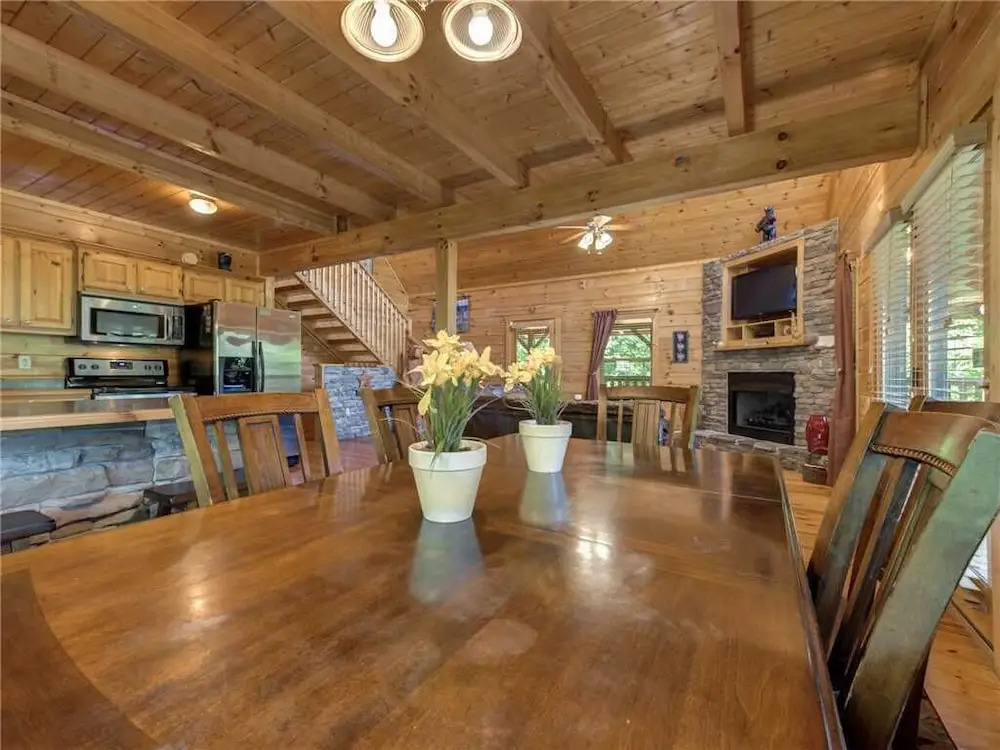 Triple Mountain View - Three Bedroom Cabin