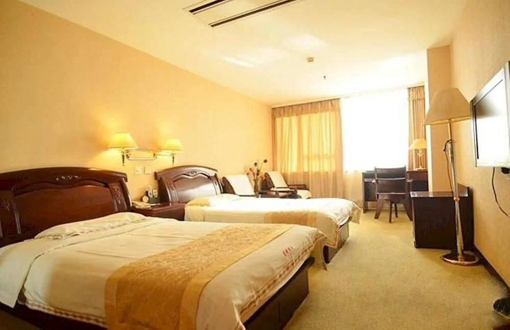 Yuexin Holiday Hotel