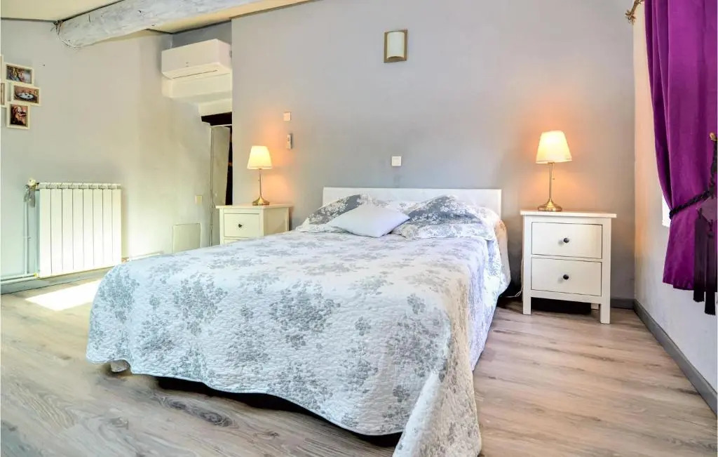 Lovely Home In Saint Victor La Coste With Wifi