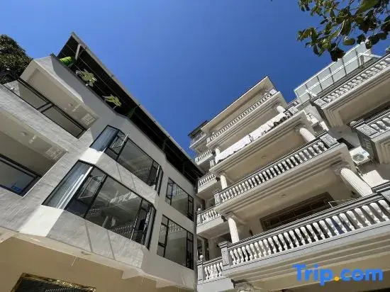Donglu Mountain Villa