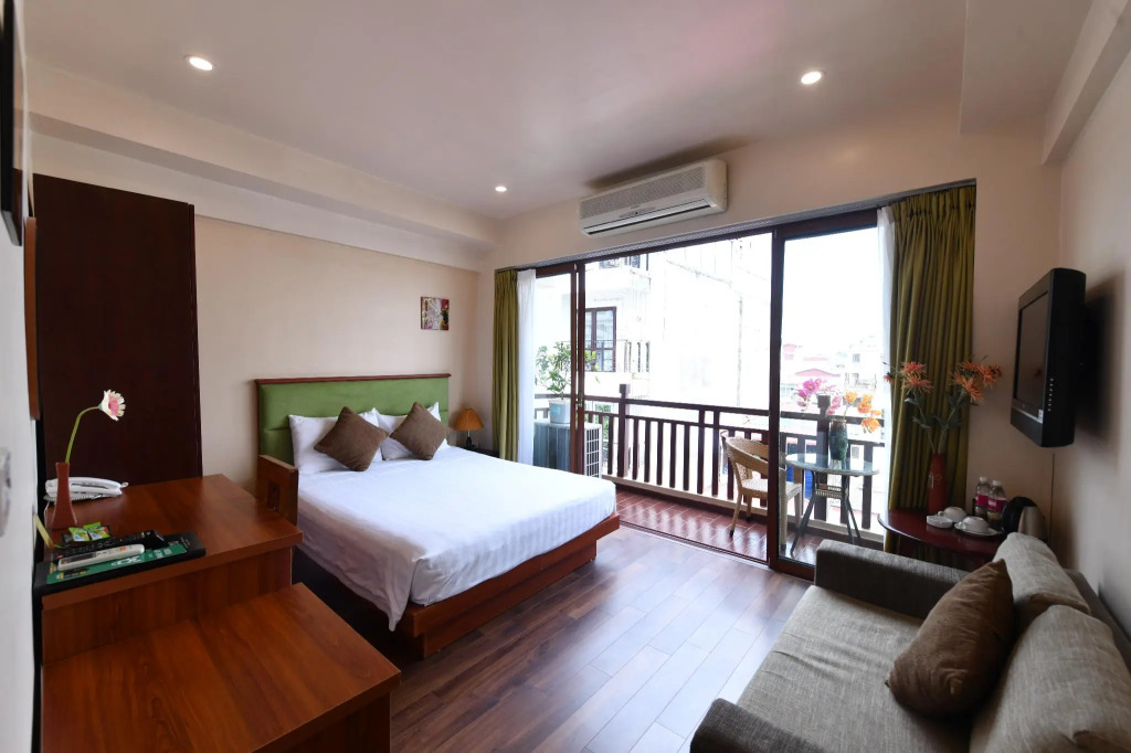 Hanoi Old Quarter Hotel & Travel