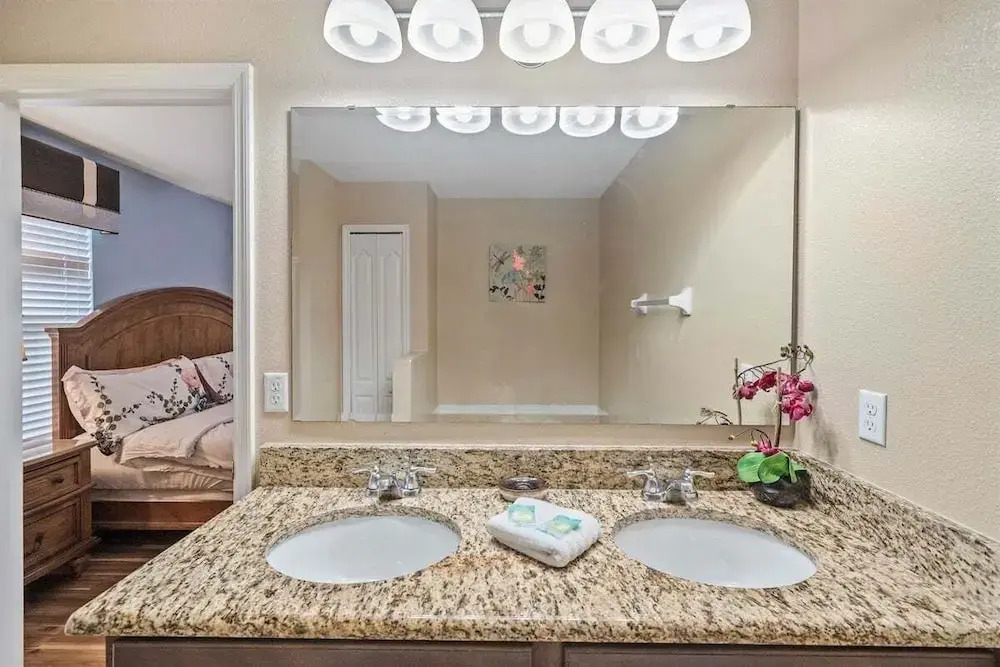 2820-5-rc-impeccable Corner lot Home