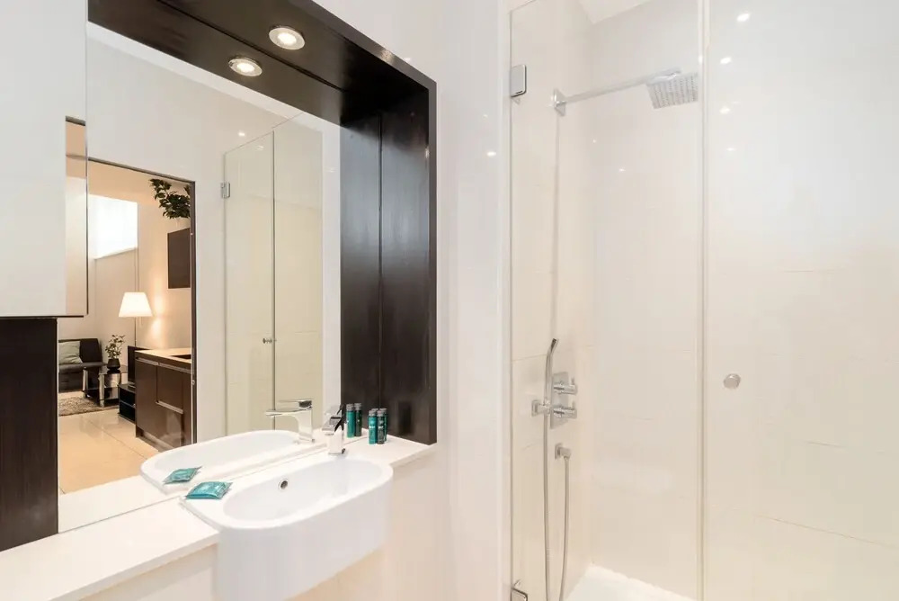 Modern 1BR Home in Kings Cross! 3 Guests