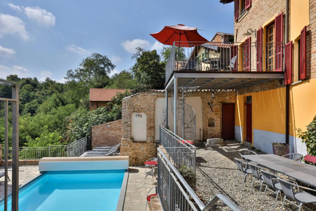 Villa Pesce, Mombaruzzo