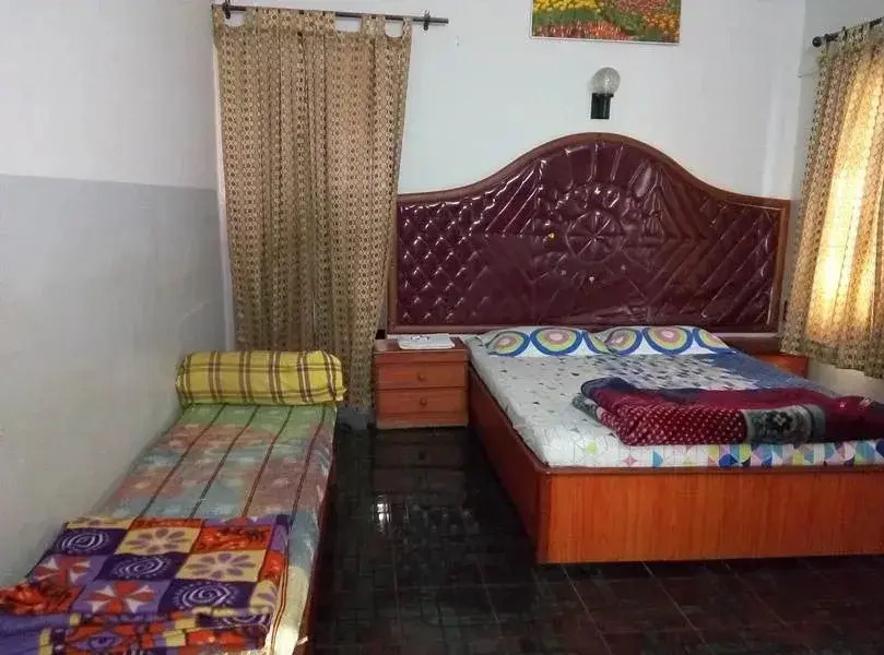 Hotel Ayodhya