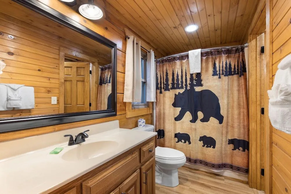Cozy Bear Lodge