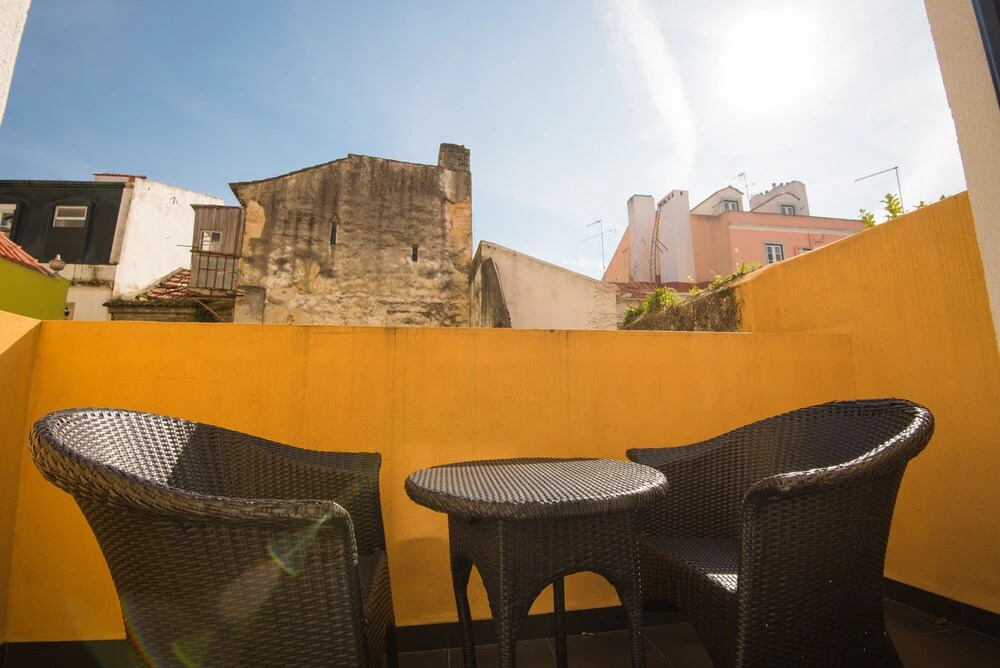 Madragoa Typical Apartments