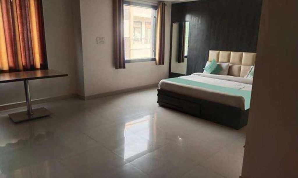 OYO 034 Gandhinagar