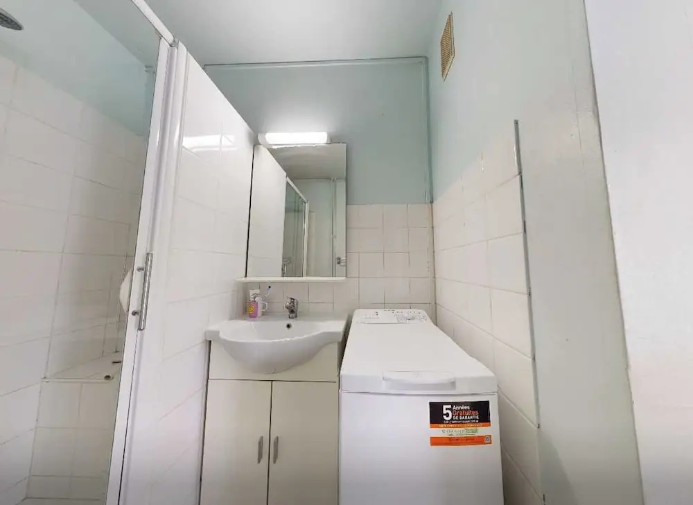 Private Room in a Shared Flat - Lyon 7th