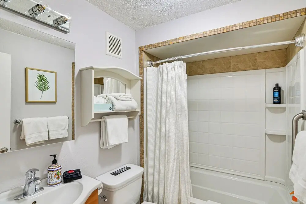 Pet-friendly Buena Vista Home w/ Yard & Hot Tub!