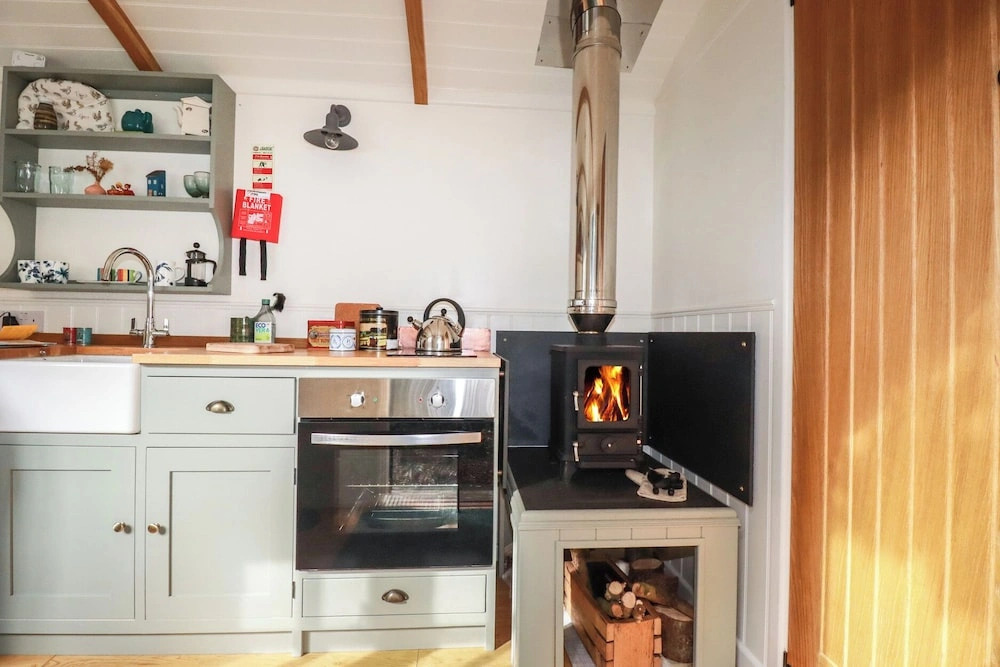 Hilbre Shepherd Hut