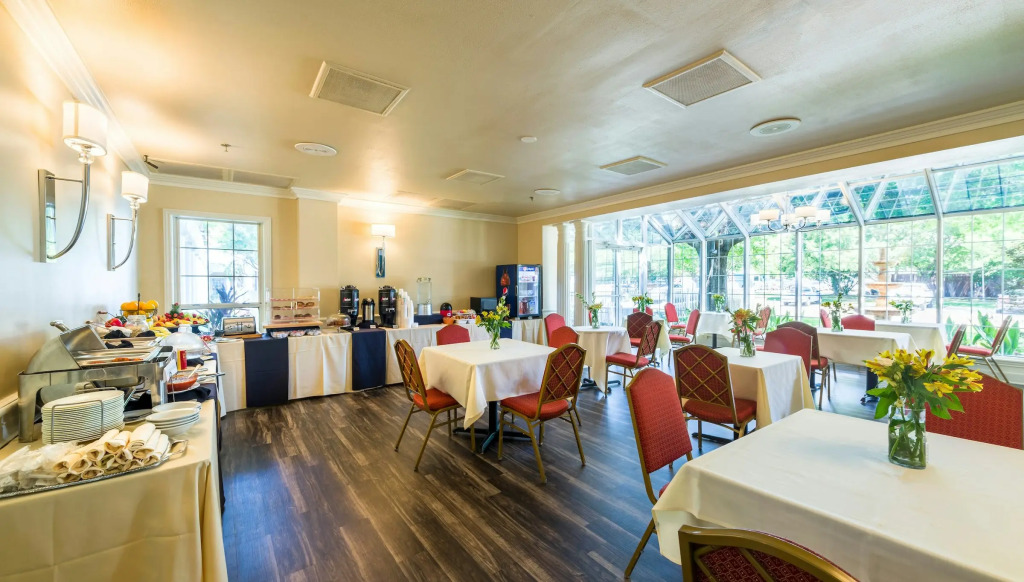 Cooper Hotel Conference Center & Spa