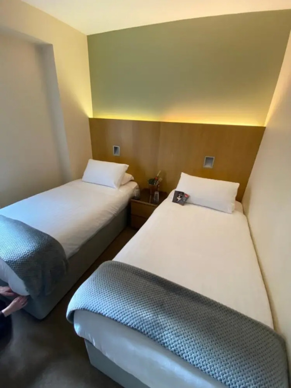 Rooms at 1703