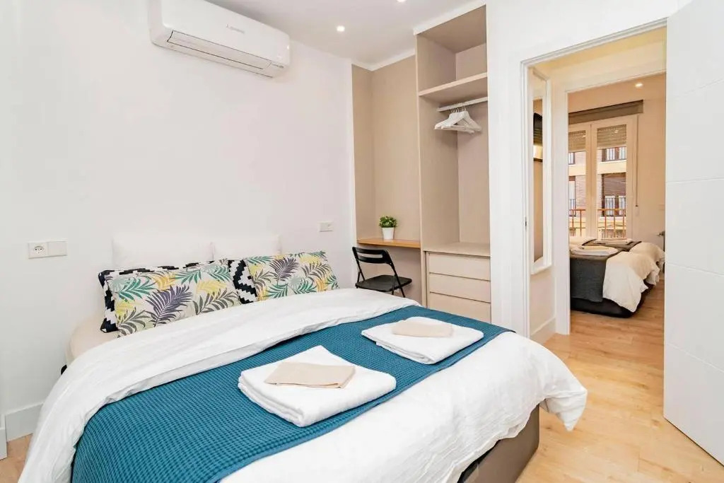 Superb Apartment near Madrid Rio by Batuecas