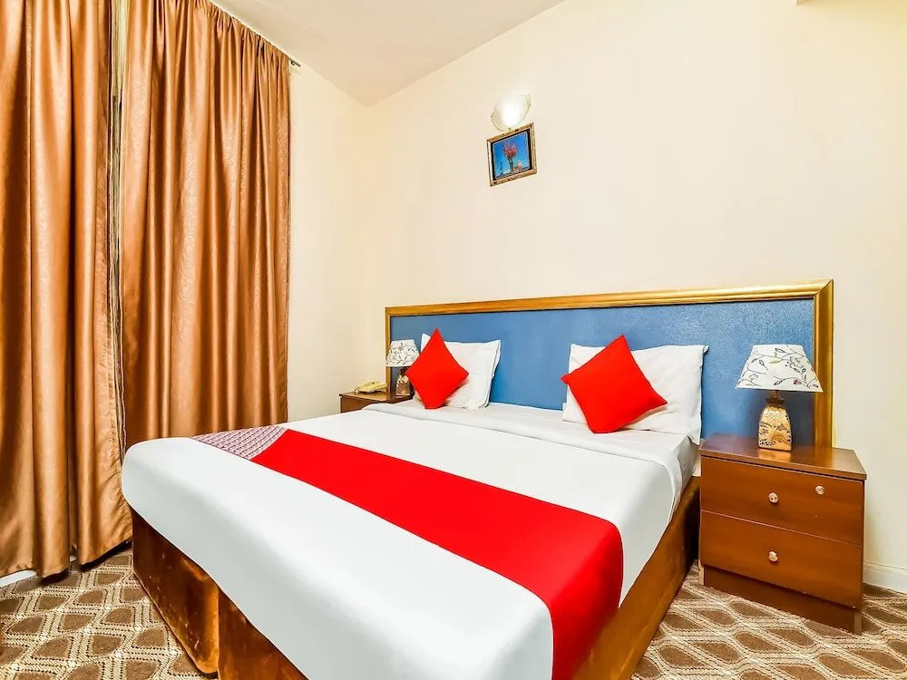 OYO 182 Zariana Hotel