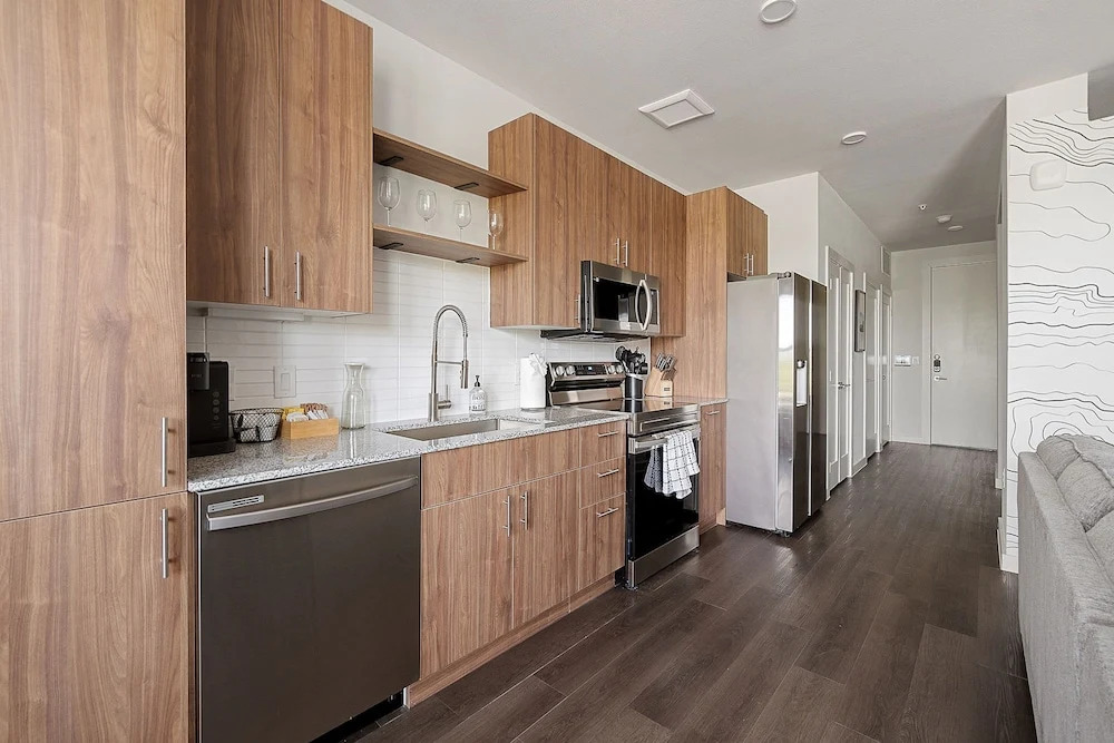 Heal Fly Comfy Dallas 1BR Pool Gym Utsw