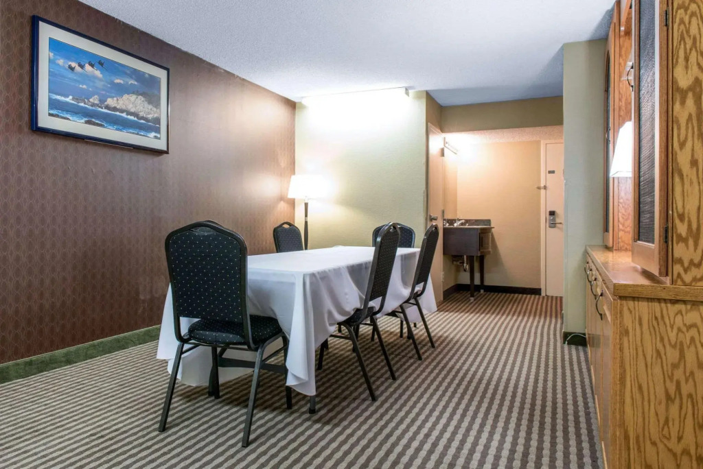 Holiday Inn Express St. Louis-S Metro-Festus I-55S
