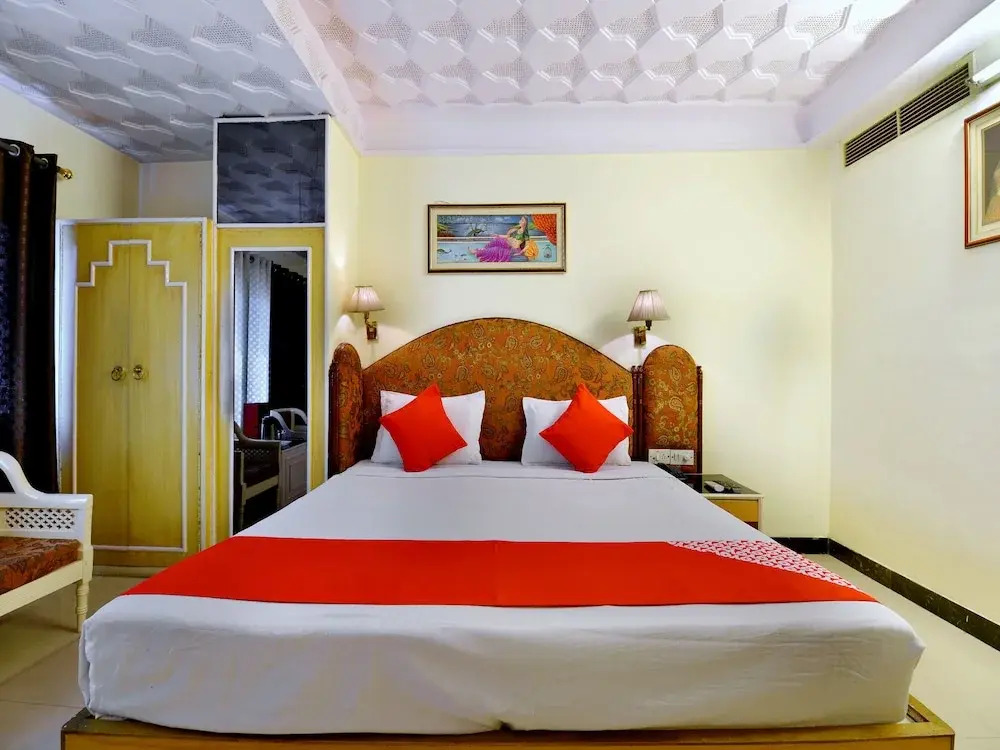 Hotel Neelam