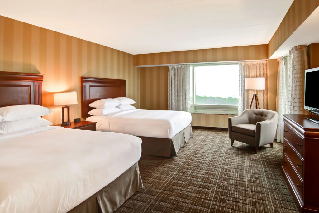 DoubleTree Fallsview Resort & Spa by Hilton - Niagara Falls