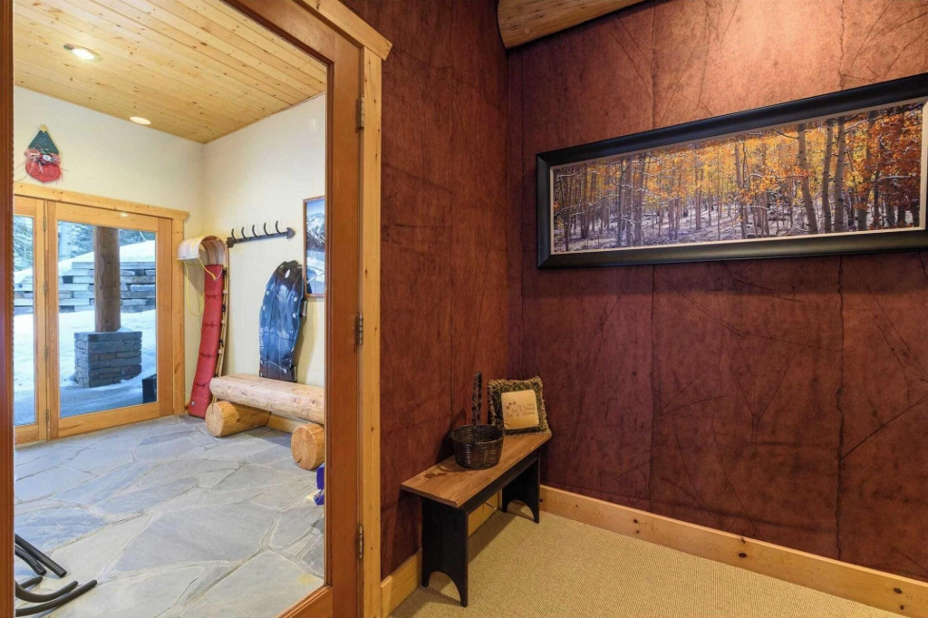 Snowdrift Cabin - 3 Bedroom Home - LLH 58169