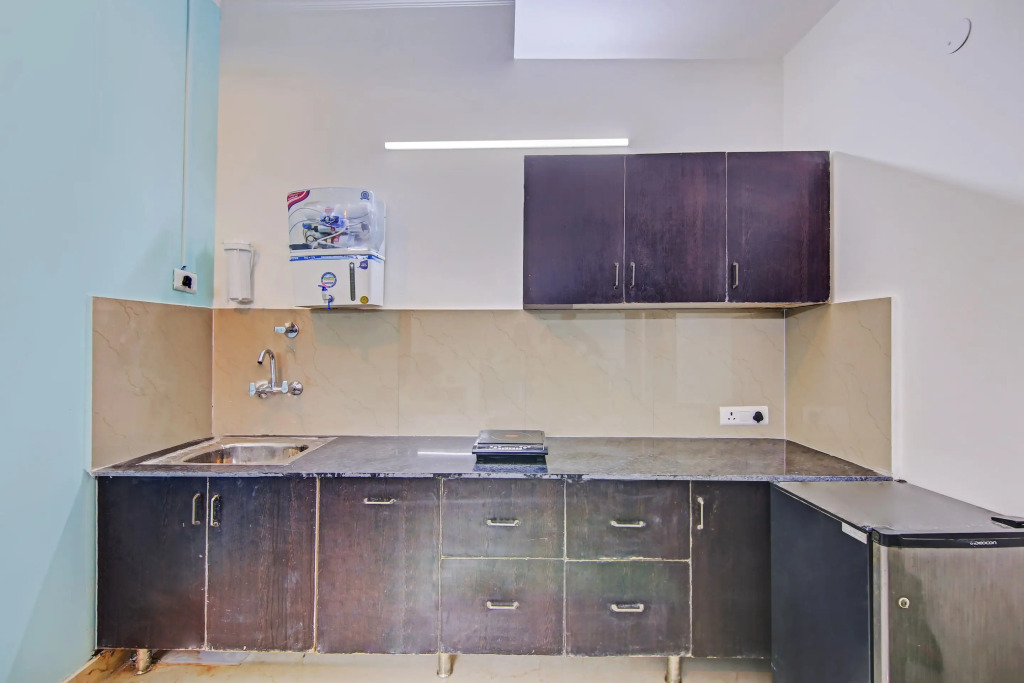 OYO Townhouse Saket Residency 1 Delhi