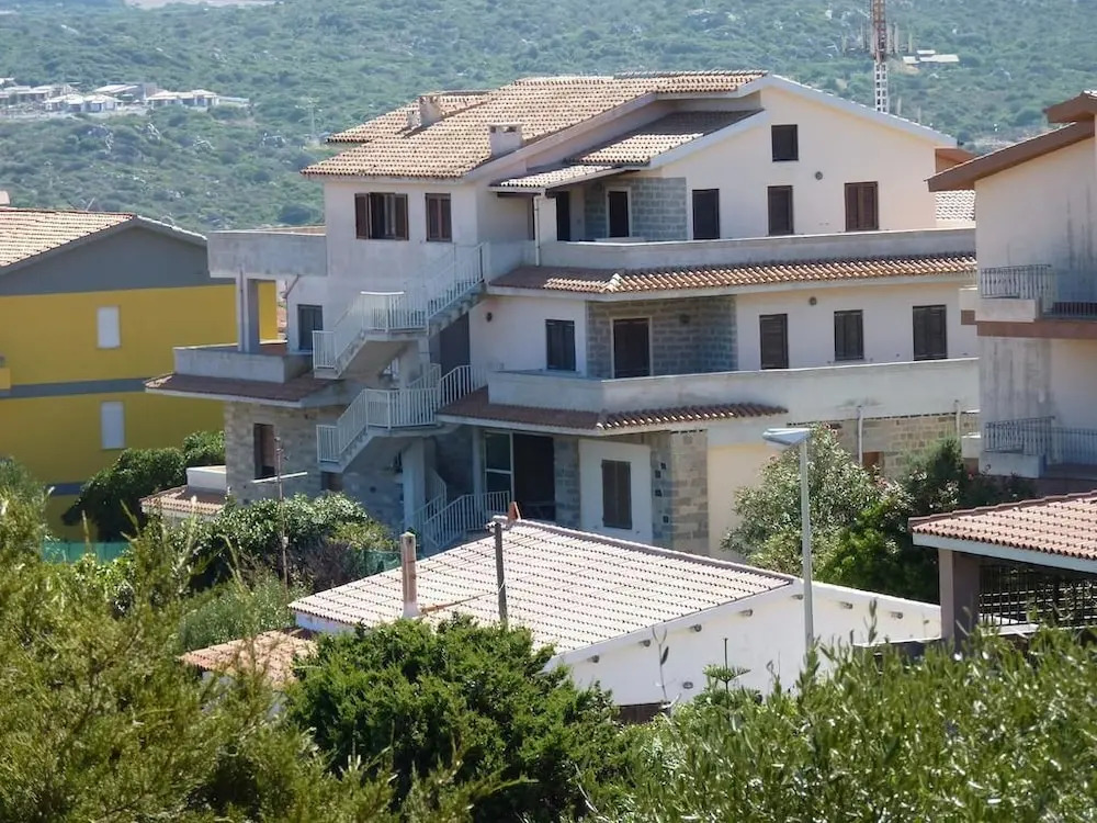 La Contessa Pool & Sea View