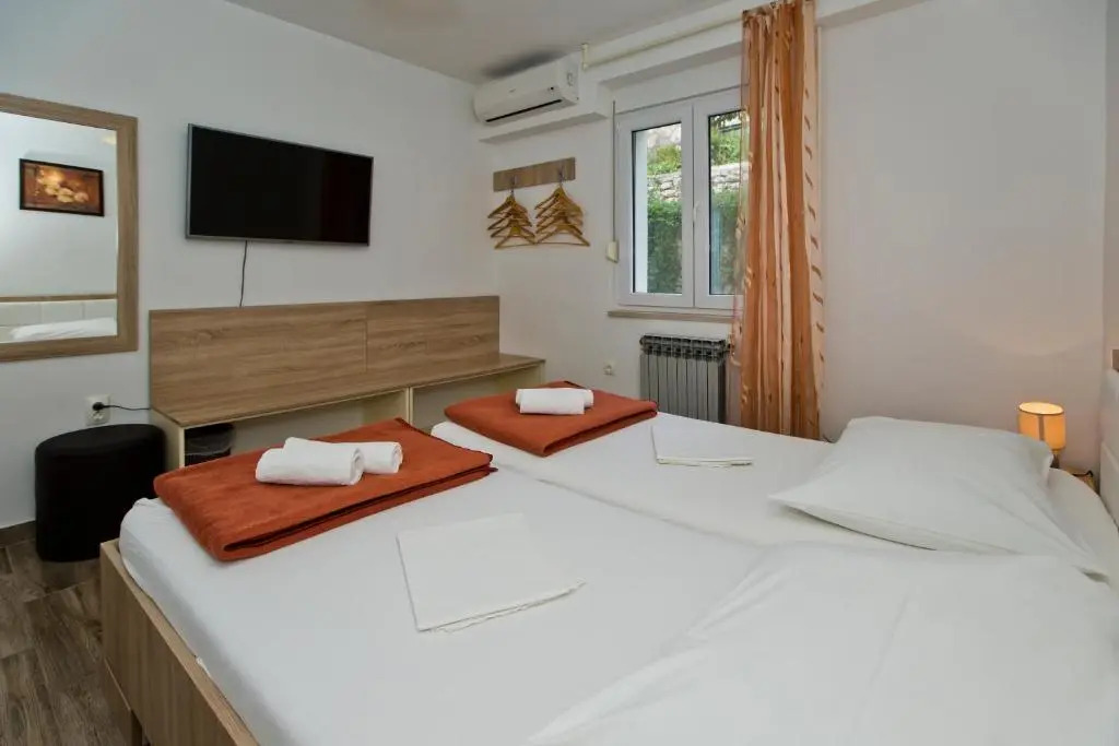 Guesthouse Aurora