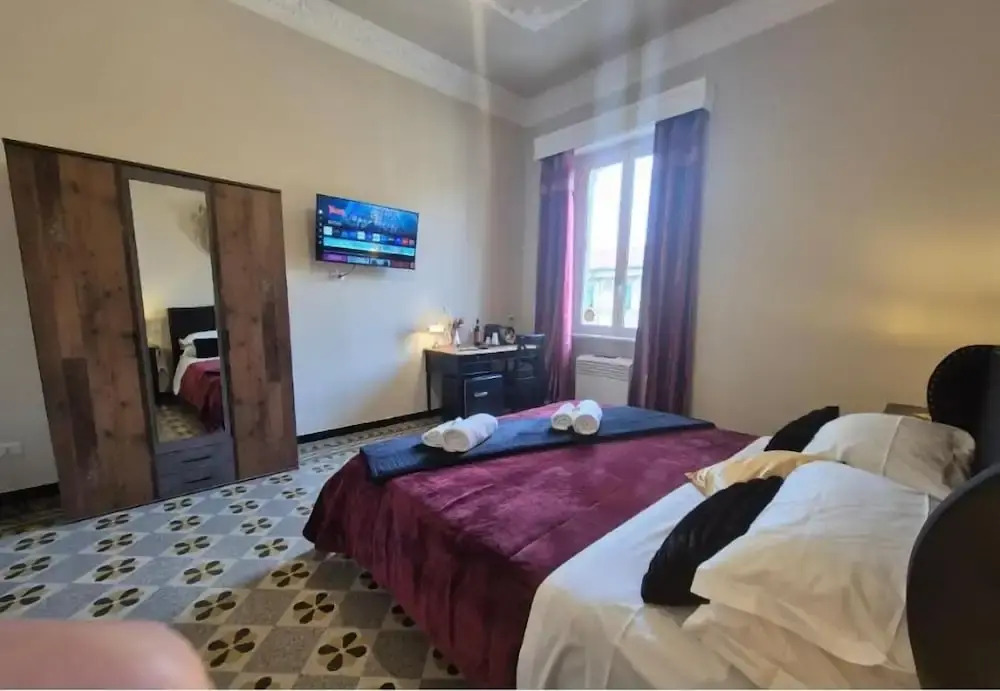 HEBE Eternity Rooms