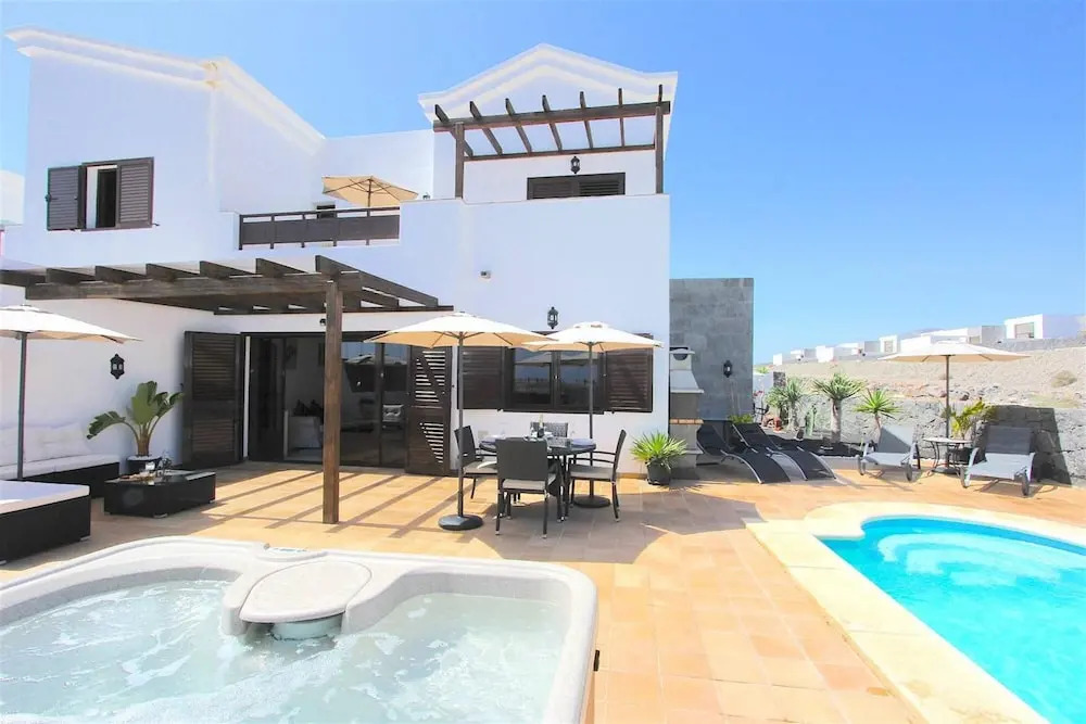 Villa With 2 Bedrooms in Las Palmas, With Wonderful sea View, Private Pool, Furnished Terrace - 1 km From the Beach