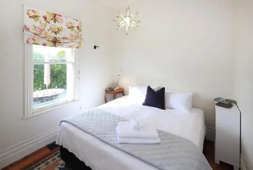 Crescent Villa - Stay Waiheke