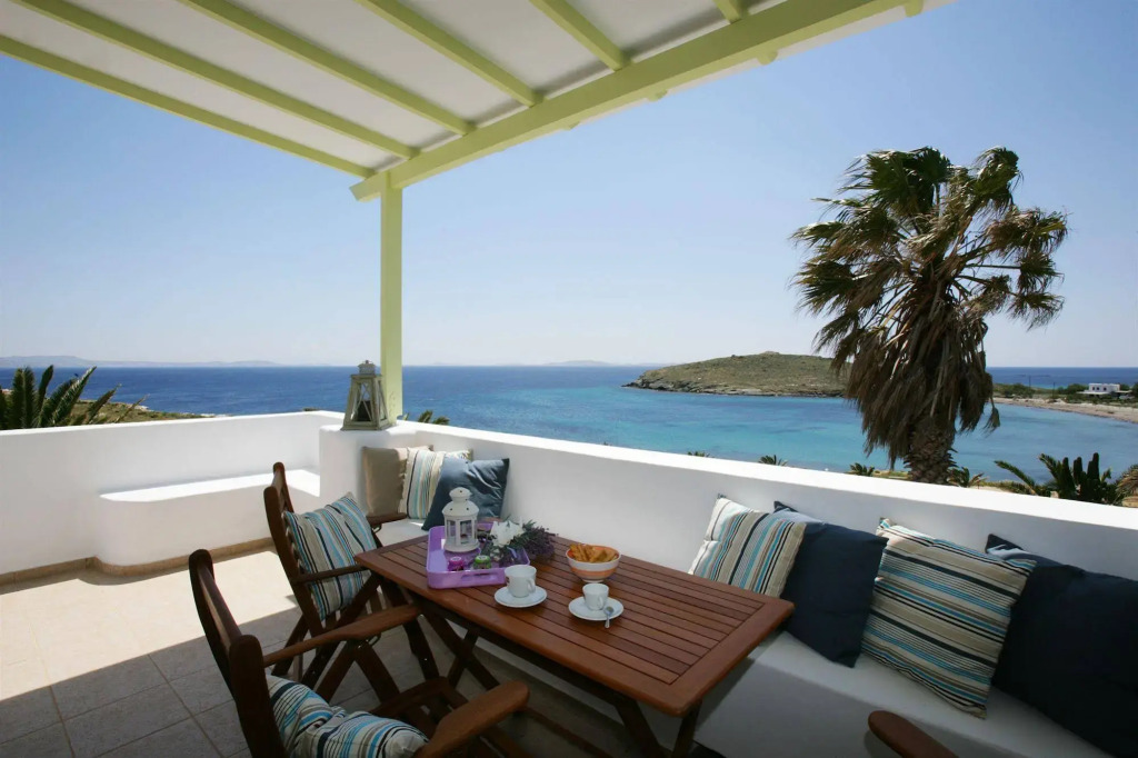 Porto Raphael Residences & Suites