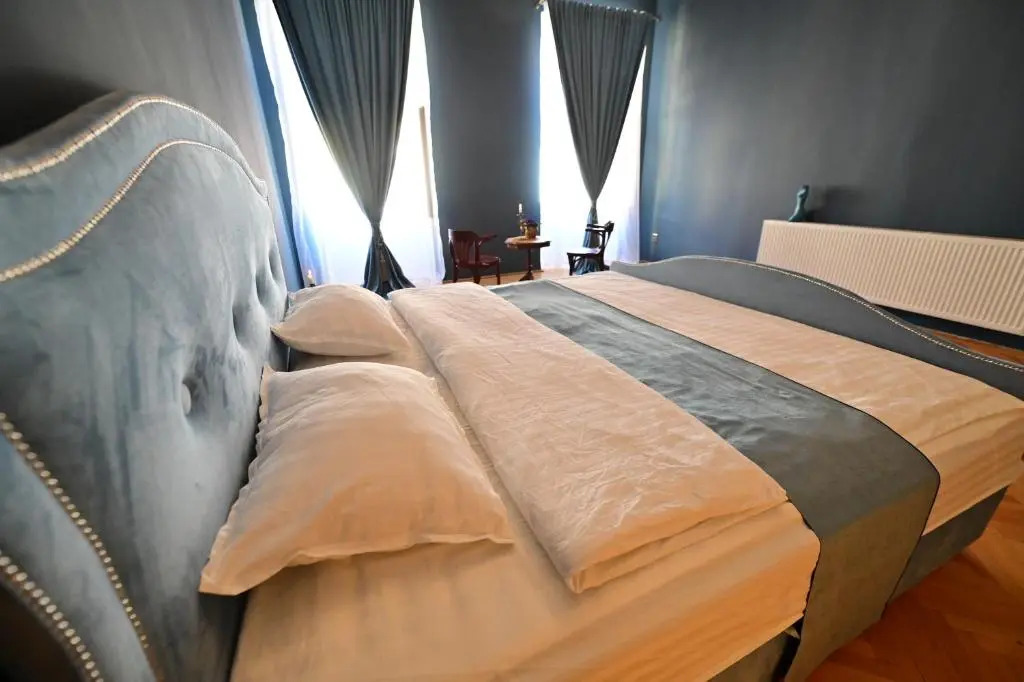 Lovely 2 bedroom apartment in historic city center