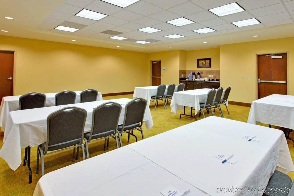 Holiday Inn Express Hotel & Suites Gulf Shores by IHG