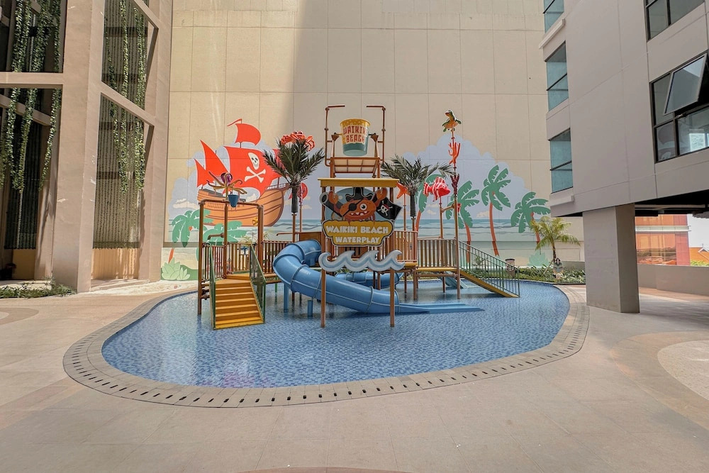 Good And Restful Studio With City View At Trans Icon Surabaya Apartment