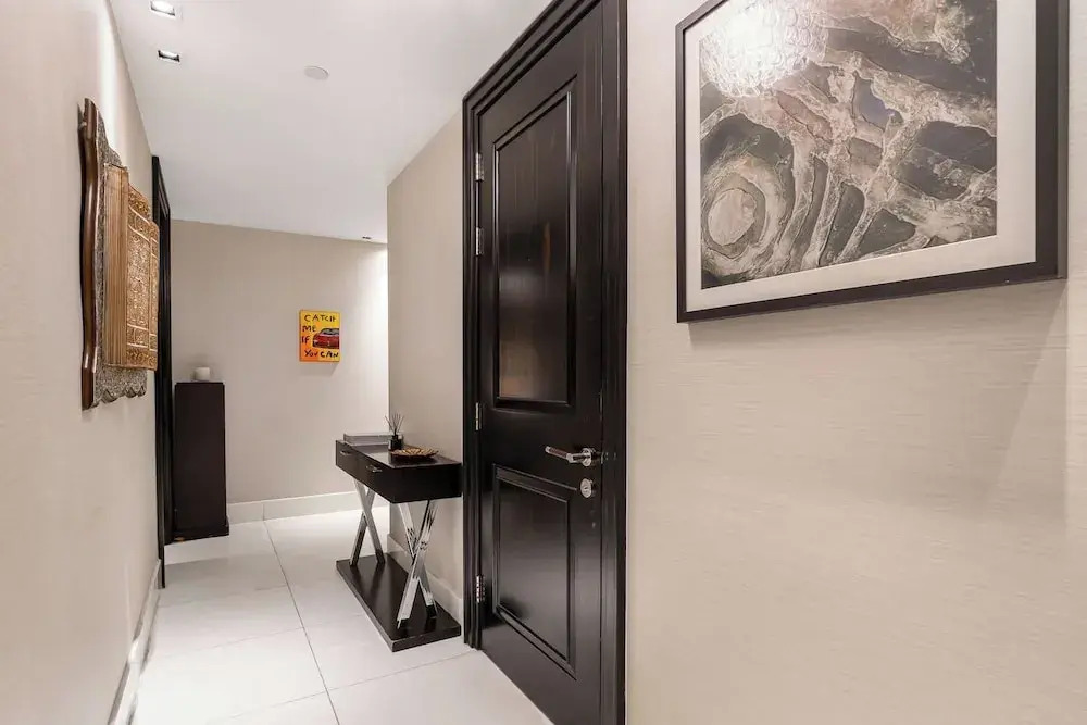 Luxury Kensington Home - Concierge Elevator AC