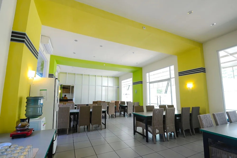 Airy Syariah Sumber Pangeran Cakrabuana Cirebon