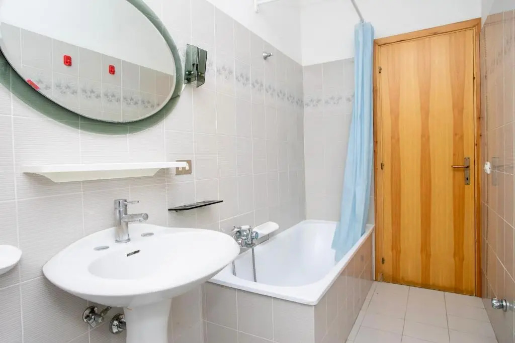 S75 - Sirolo, bilocale con giardino in centro