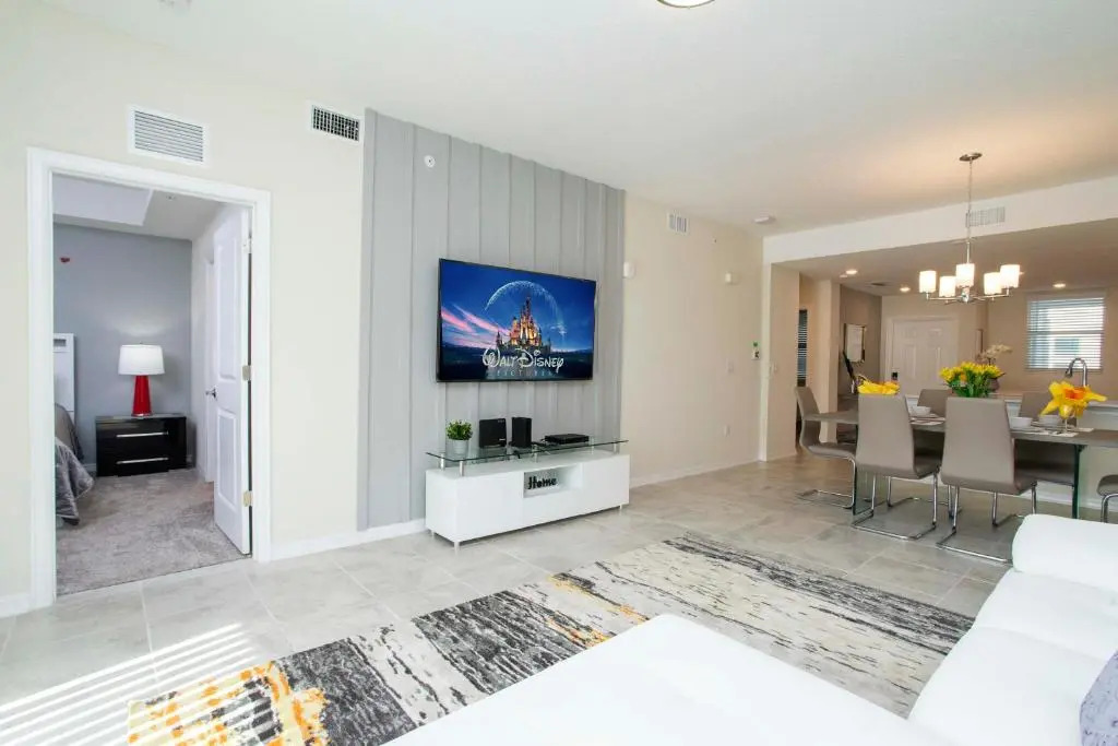 Luxurious 2 Bd Close to Disney @ Storey Lake 204P