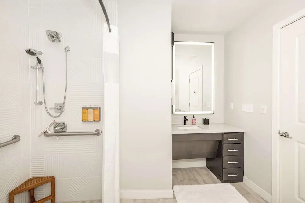 The 333 Suites 204 Stay for 2