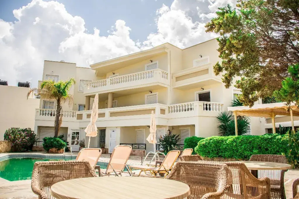 Villa Aphrodite Hotel Apartments Studios by Estia