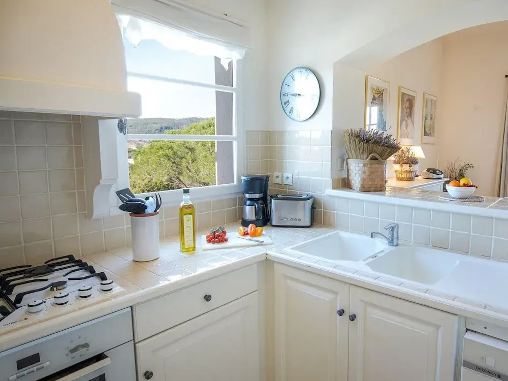 Holiday flats at Domaine de Saint-Endréol with golf, SPA and pool