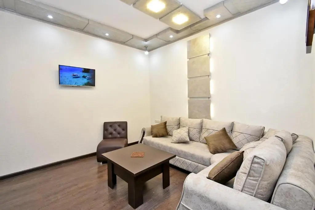 Apart House in Yerevan Mashtots Avenue