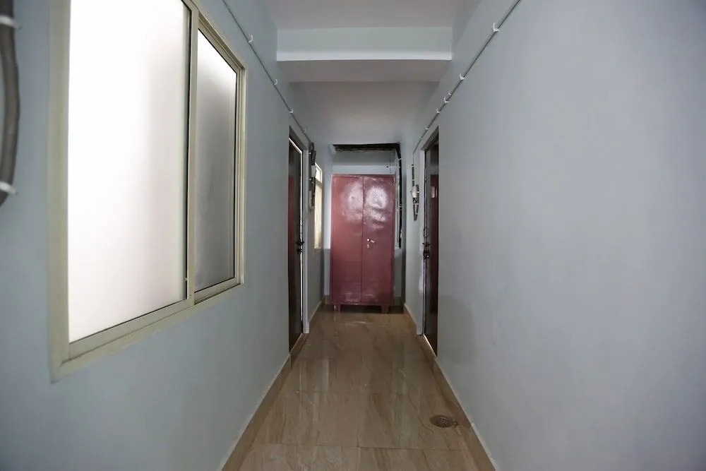 OYO 40792 Dimpy House
